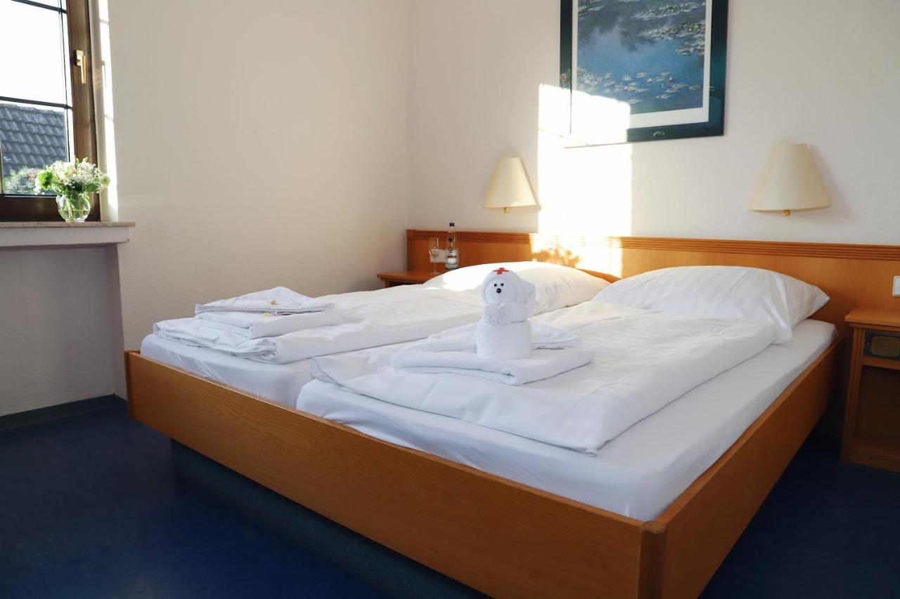 Smart Hostel By Landgasthof Velber 24H7D Seelze Buitenkant foto