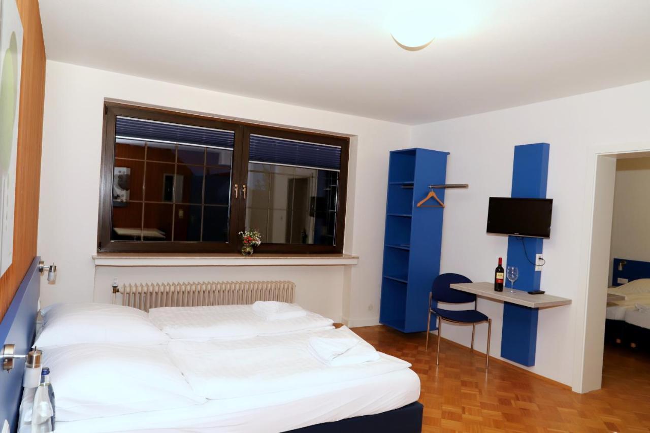 Smart Hostel By Landgasthof Velber 24H7D Seelze Buitenkant foto
